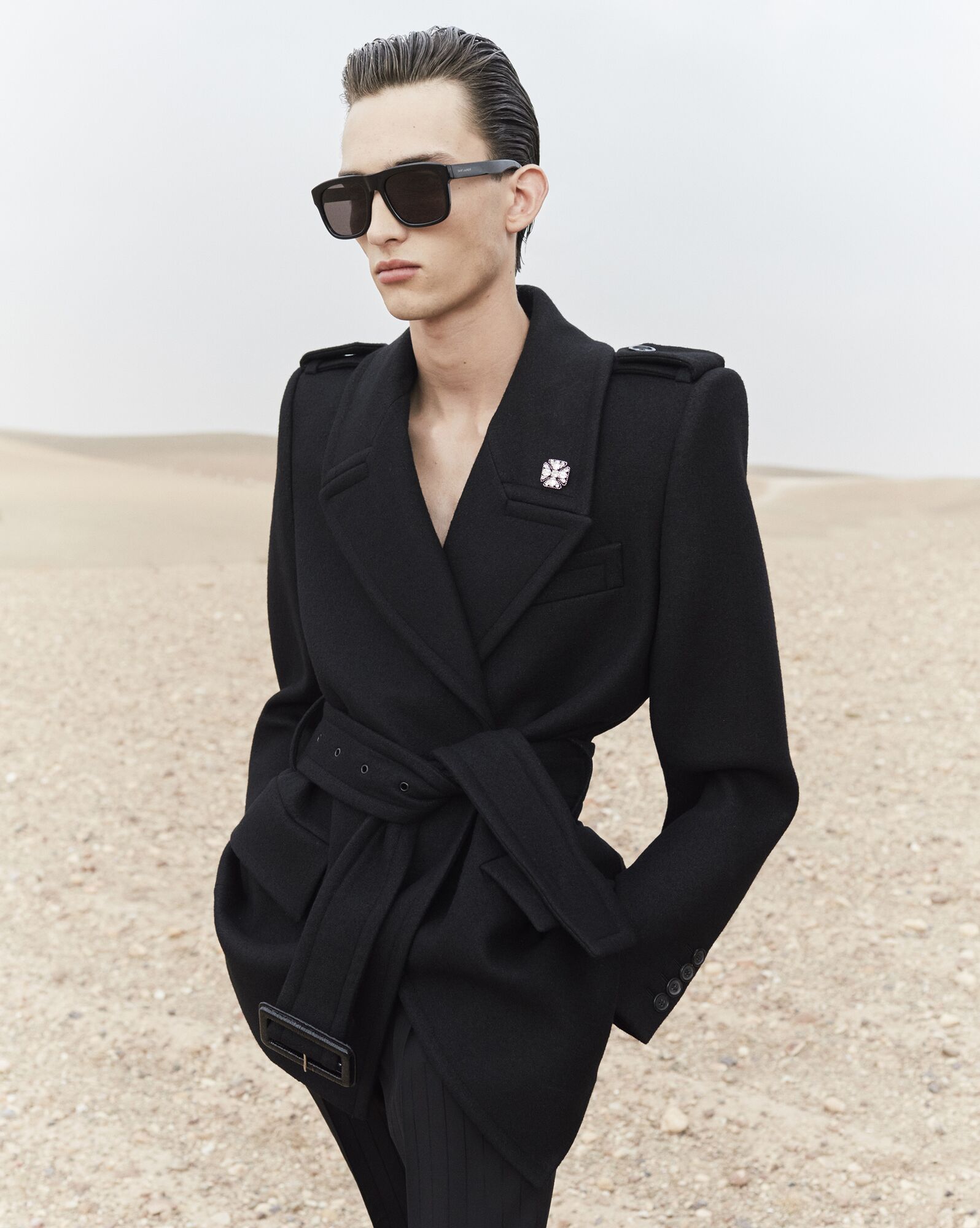 YSL Oversize Shoulder Coat In Wool Felt Noir Brillant | GUYPJ4207